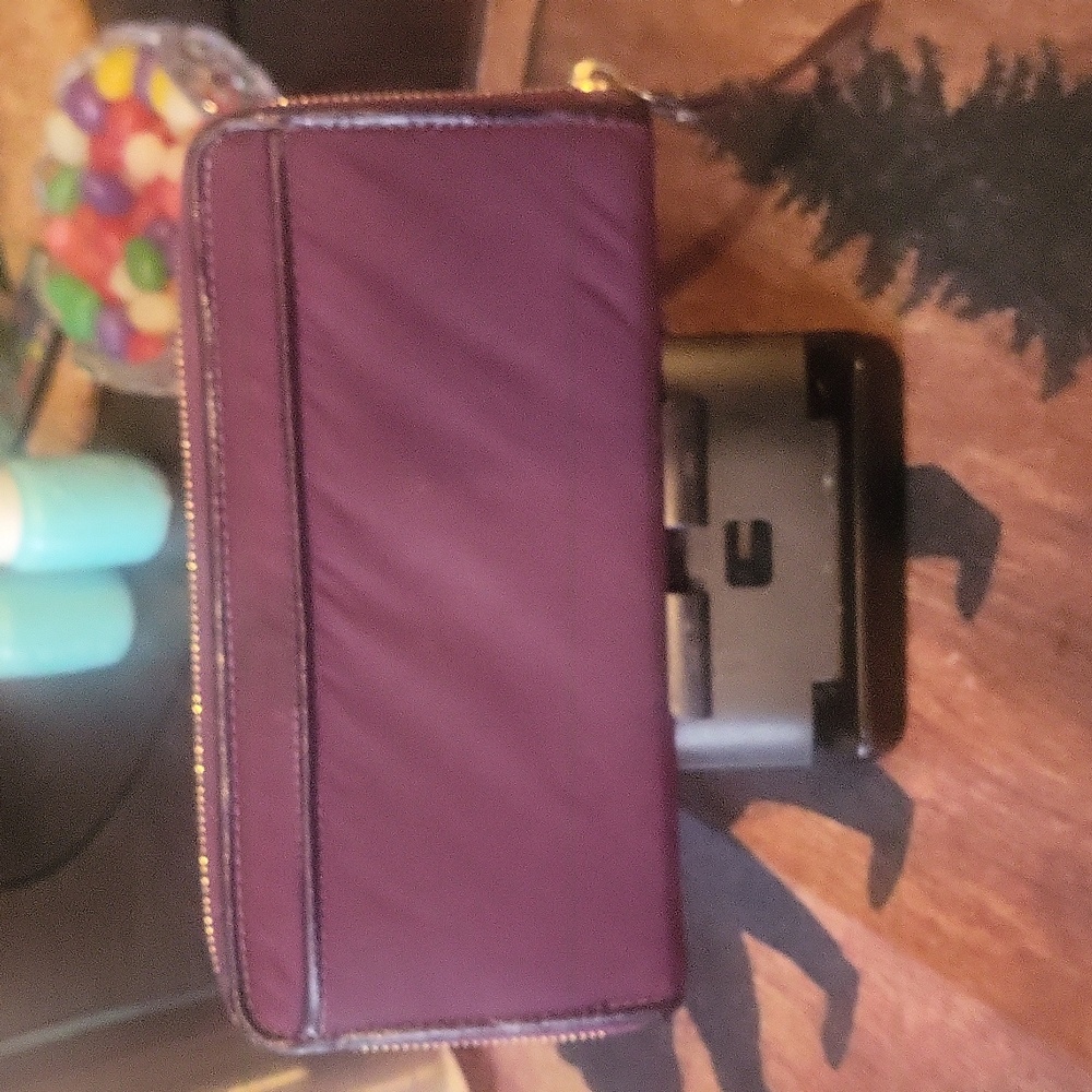 Kate Spade Wallet - Picture 4 of 8